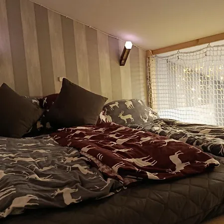 Familienauszeit In Hirschs Dachstueberl Mit Familienbett 2,4m, Schlafgalerie Fuer Kinder, Aktivcard, Pool, Sauna, Panorama