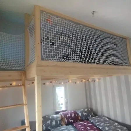شقة Familienauszeit In Hirschs Dachstueberl Mit 2,4m Breitem Familienbett, Spiel- Und Schlafgalerie Fuer Kinder, Aktivcard, Pool, Sauna Und Panoramaausblick سانكت انجلمار