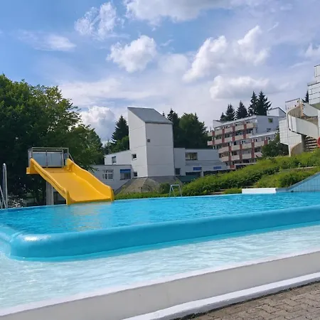 Familienauszeit In Hirschs Dachstueberl Mit 2,4m Breitem Familienbett, Spiel- Und Schlafgalerie Fuer Kinder, Aktivcard, Pool, Sauna Und Panoramaausblick Διαμέρισμα *